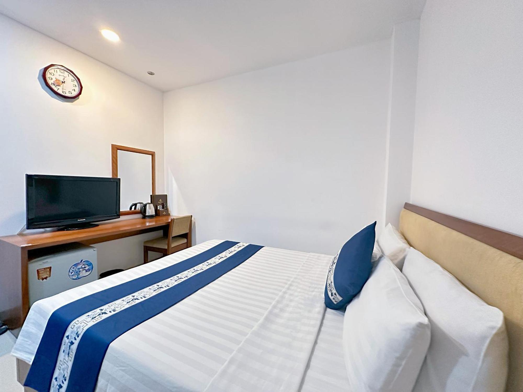 Ruby Star Hotel- Near Ben Thanh Market Ho Chi Minh City Exterior photo